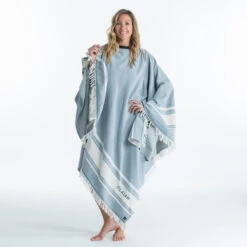 Serviette De Plage Poncho 190 X 190 Cm - Gris Bleu -Aventure Aquatique Soldes serviette de plage poncho 190 x 190 cm gris bleu 6